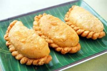 Singapore Curry Puffs